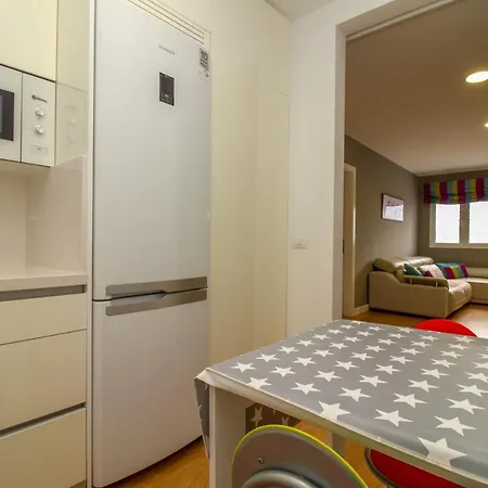 Two-bedroom Aparment In Santa Catalina Park Apartment